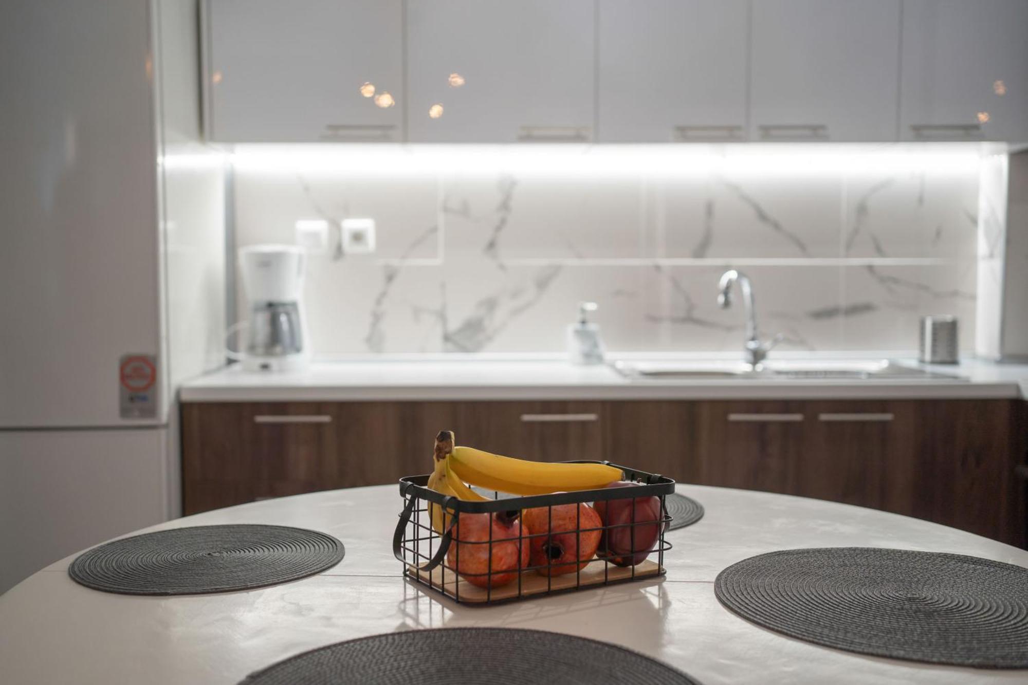 Unique Central Apartment Larissa Bagian luar foto